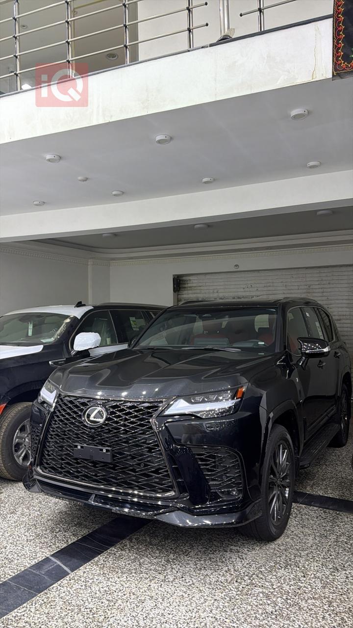 Lexus LX
